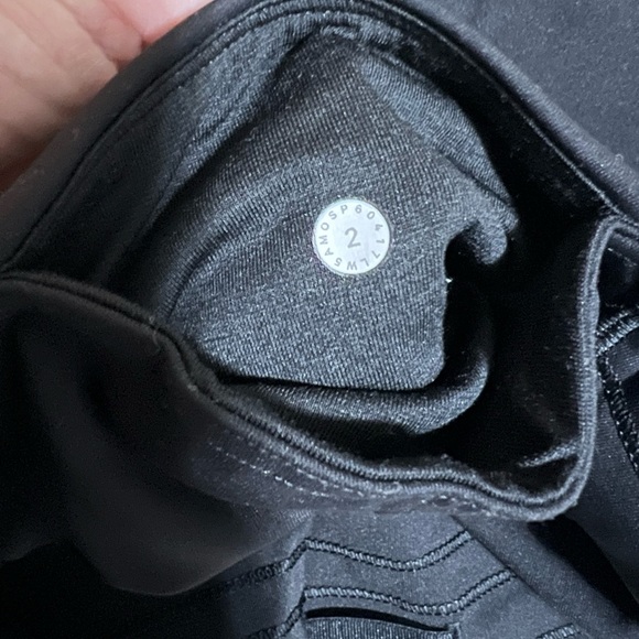 Lululemon leggings - Picture 2 of 7
